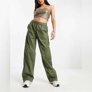ASOS DESIGN Clean Pull on Cargo windbreaker pants